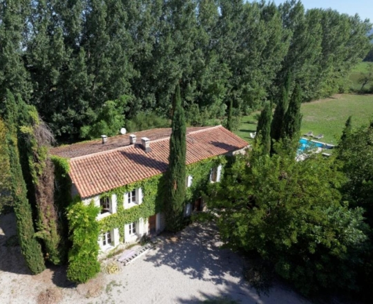 VILLA « LA CAVALIERE » à l’Isle-sur-la-Sorgue