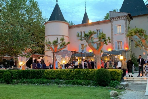 LE « CHATEAU DE NANS » à Nans les Pins