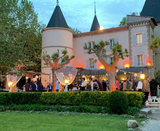 LE « CHATEAU DE NANS » à Nans les Pins