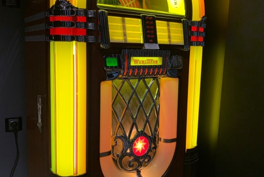 Juke box 