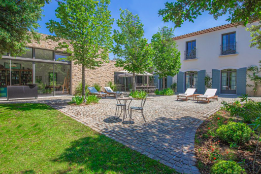 La « Bastide des Garrigues » à Rognes