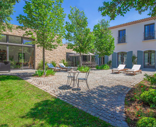 La « Bastide des Garrigues » à Rognes